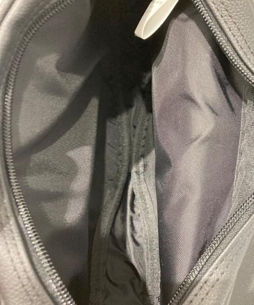 IUGAMAKARAS（イウガマカラス）IUGAMAKARAS (イウガマカラス) Horseshoe Buckle Holster Bag ブラックの古着・服飾アイテム