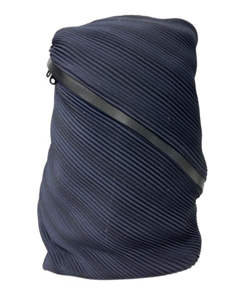 PLEATS PLEASE（プリーツプリーズ）PLEATS PLEASE (プリーツプリーズ) PLEATS BACKPACK ブラック×グリーンの古着・服飾アイテム