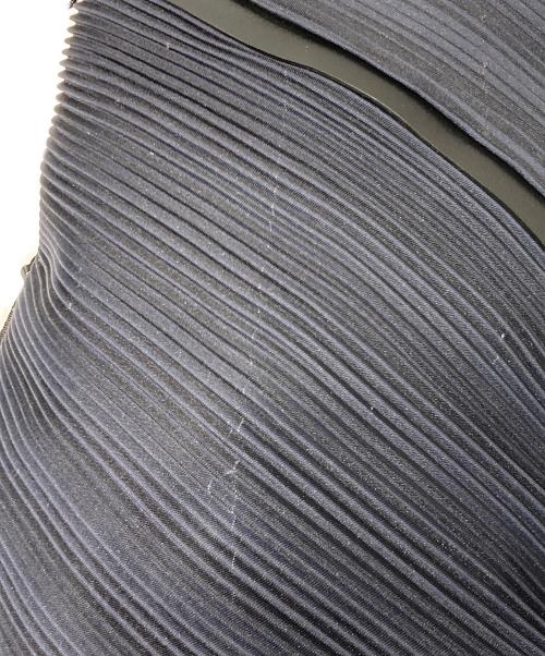 PLEATS PLEASE（プリーツプリーズ）PLEATS PLEASE (プリーツプリーズ) PLEATS BACKPACK ブラック×グリーンの古着・服飾アイテム