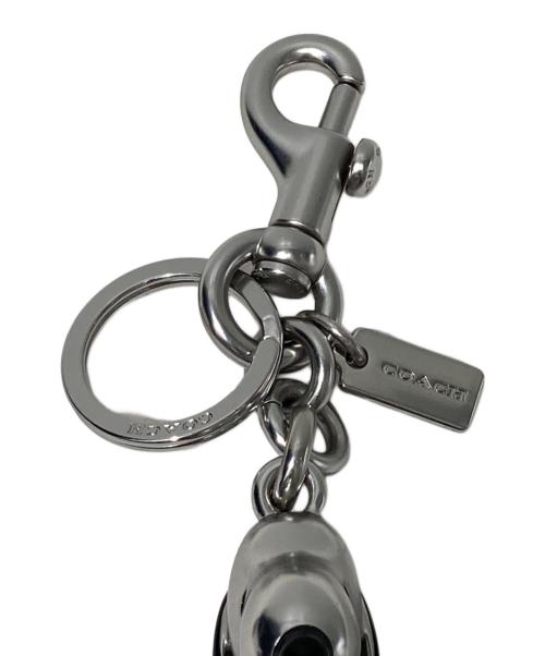 COACH（コーチ）COACH (コーチ) PEANUTS (ピーナッツ) スヌーピー チャームの古着・服飾アイテム