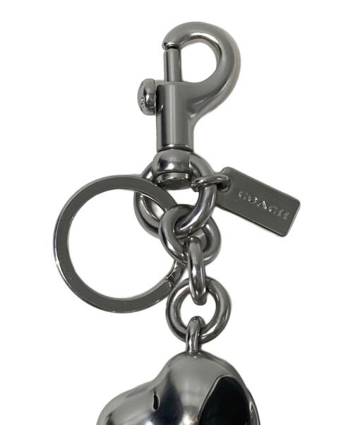 COACH（コーチ）COACH (コーチ) PEANUTS (ピーナッツ) スヌーピー チャームの古着・服飾アイテム