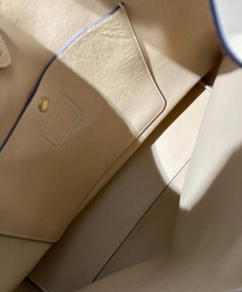 COACH（コーチ）COACH (コーチ) ブルックリン ショルダー バッグ 39 ベージュの古着・服飾アイテム