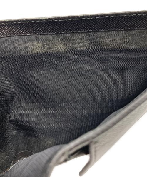 PRADA（プラダ）PRADA (プラダ) サフィアーノ2つ折りウォレット ブラックの古着・服飾アイテム