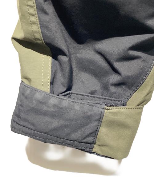 THE NORTH FACE（ザ ノース フェイス）THE NORTH FACE (ザ ノース フェイス) マウンテンダウンジャケット カーキ×ブラック サイズ:Mの古着・服飾アイテム