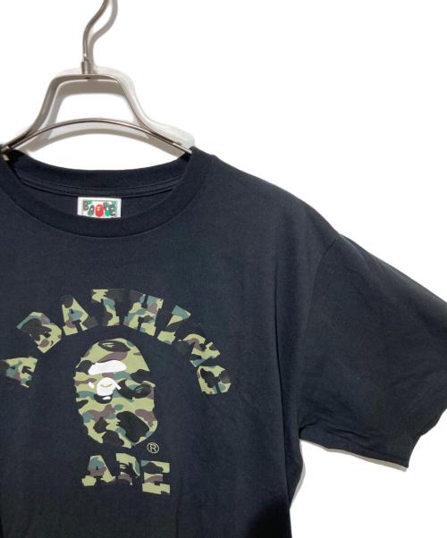 A BATHING APE（ア ベイシング エイプ）A BATHING APE (ア ベイシング エイプ) 1st Camo College Tee ブラック サイズ:Mの古着・服飾アイテム
