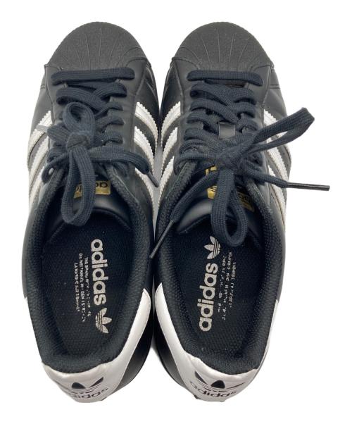 adidas（アディダス）adidas (アディダス) ローカットスニーカー ブラック サイズ:26の古着・服飾アイテム