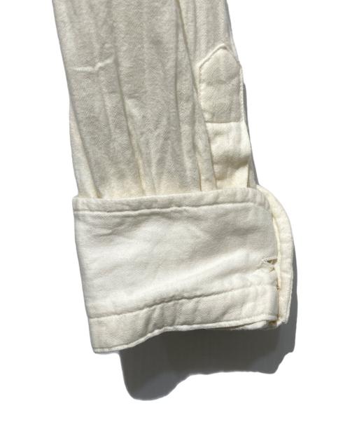 GUY ROVER（ギローバー）GUY ROVER (ギローバー) プルオーバーシャツ ホワイト サイズ:Lの古着・服飾アイテム