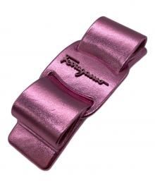 Salvatore Ferragamo（サルヴァトーレ フェラガモ）の古着「メタリック バレッタ」｜ピンク