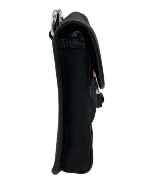 PRADA（プラダ）PRADA (プラダ) Re-Nylon サフィアーノレザースマートフォンケース ブラックの古着・服飾アイテム