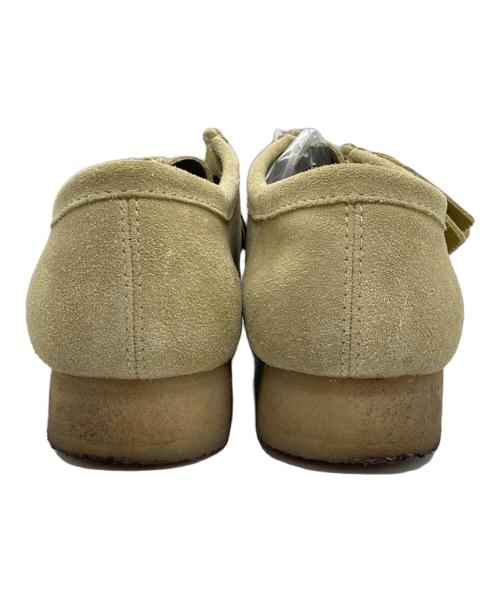 CLARKS（クラークス）CLARKS (クラークス) ワラビー ベージュ サイズ:27cmの古着・服飾アイテム