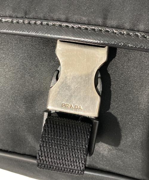 PRADA（プラダ）PRADA (プラダ) ナイロンショルダーバッグ ブラックの古着・服飾アイテム