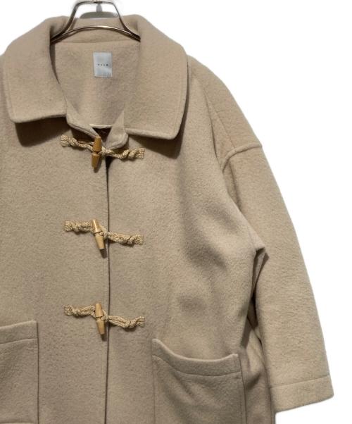 休日と詩（キュウジツトウタ）休日と詩 (キュウジツトウタ) ダッフルコート アイボリー サイズ:-の古着・服飾アイテム