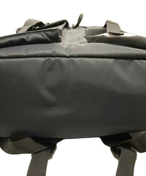 PUMA（プーマ）PUMA (プーマ) ear PAPILLONNER (イアパピヨネ) コラボフラップリュック ブラックの古着・服飾アイテム