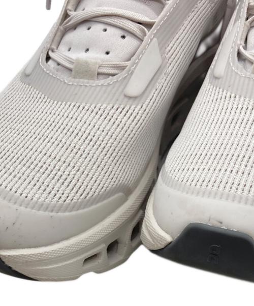 on（オン）on (オン) emmi atelier (エミアトリエ) Cloudmonster Void ホワイト サイズ:24の古着・服飾アイテム