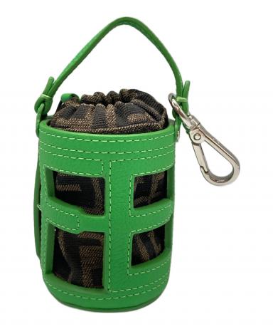 フェンディ トートバッグ ズッカ チャーム 中古・古着通販】FENDI (フェンディ) ズッカ柄バケットバッグチャーム