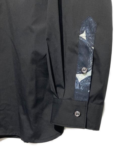 HERALBONY（ヘラルボニー）HERALBONY (ヘラルボニー) デザインシャツ（ショルダー切替） 「（無題）（丸）」 ブラック サイズ:FREEの古着・服飾アイテム