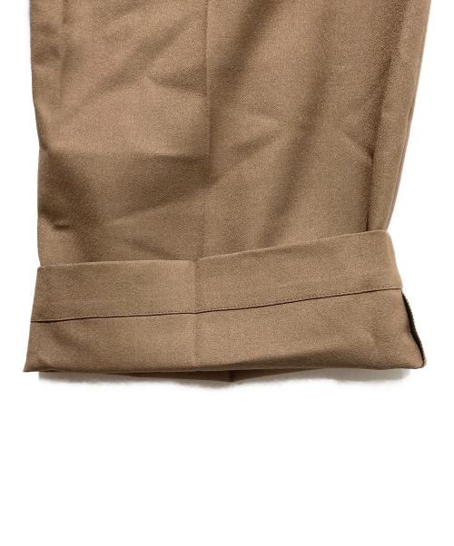 Con te（コンテ）Con te (コンテ) イージーワイドパンツ カーキ サイズ:36の古着・服飾アイテム