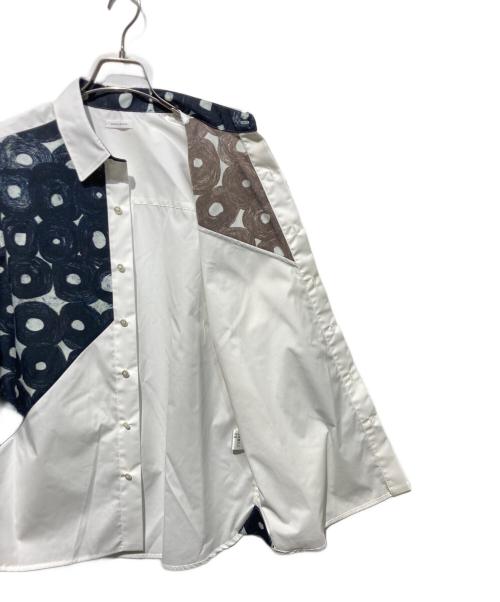 HERALBONY（ヘラルボニー）HERALBONY (ヘラルボニー) デザインシャツ（ショルダー切替)「無題(丸)」 ホワイト サイズ:FREEの古着・服飾アイテム