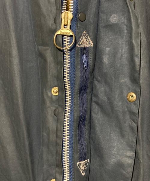 Barbour（バブアー）Barbour (バブアー) BORDER JACKET  オイルドジャケット ネイビー サイズ:C40の古着・服飾アイテム