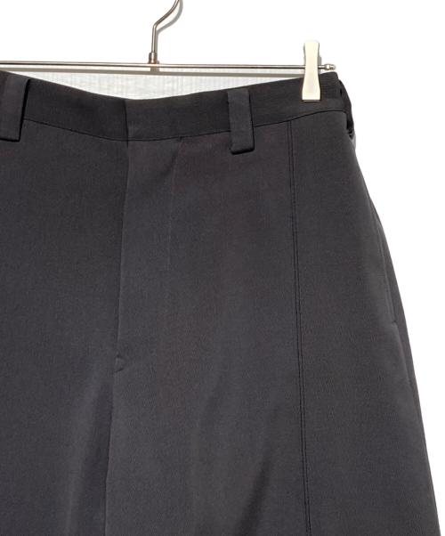 Ujoh（ウジョー）UJOH (ウジョー) SWITCH TAPERED PANTS グレー サイズ:2の古着・服飾アイテム