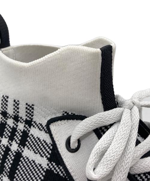 Christian Dior（クリスチャン ディオール）Christian Dior (クリスチャン ディオール) WALK'N'DIOR ハイカットスニーカー ホワイト×ブラック サイズ:38の古着・服飾アイテム