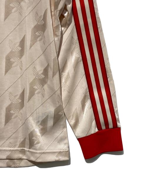 adidas（アディダス）adidas (アディダス) FC Bayern Munich LFSTLR ゲームシャツ ベージュ×レッド サイズ:Lの古着・服飾アイテム