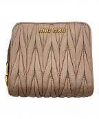 MIU MIUミュウミュウ）の古着「マテラッセ財布」｜ピンク