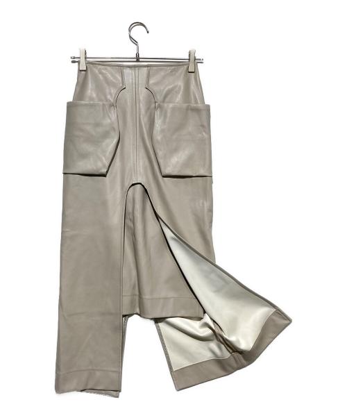 UN3D.（アンスリード）UN3D. (アンスリード) エコレザースカート ベージュ サイズ:Sの古着・服飾アイテム