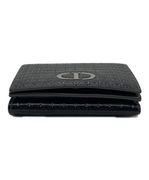 Christian Dior（クリスチャン ディオール）Christian Dior (クリスチャン ディオール) パテントレザーコンパクトウォレット ブラックの古着・服飾アイテム
