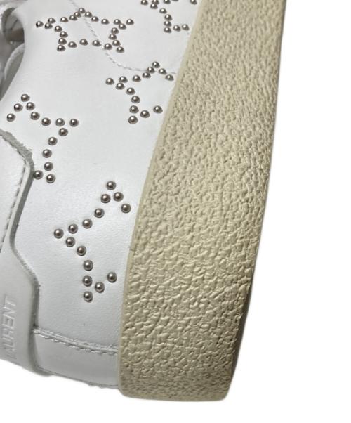 Saint Laurent Paris（サンローランパリ）Saint Laurent Paris (サンローランパリ) スタースタッズローカットスニーカー ホワイト サイズ:38の古着・服飾アイテム