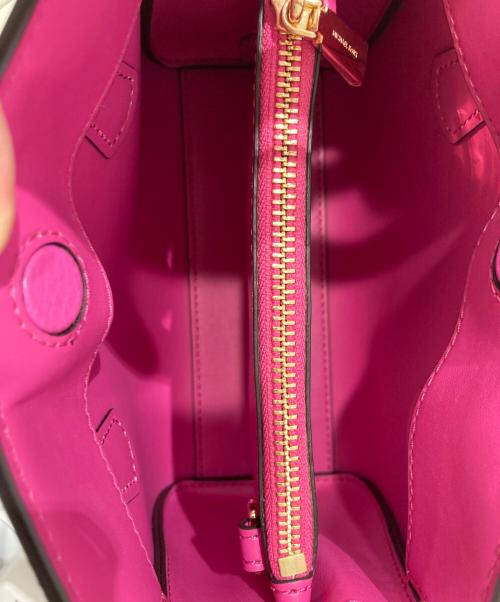 MICHAEL KORS（マイケル・コース）MICHAEL KORS (マイケル・コース) シグネチャーショルダーバッグ ブラウン×ピンクの古着・服飾アイテム