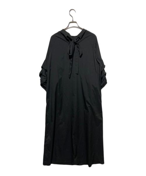 BARNEYS NEWYORK（バーニーズ・ニューヨーク）BARNEYS NEWYORK (バーニーズ・ニューヨーク) バックリボンナイロンワンピース ブラック サイズ:FREEの古着・服飾アイテム