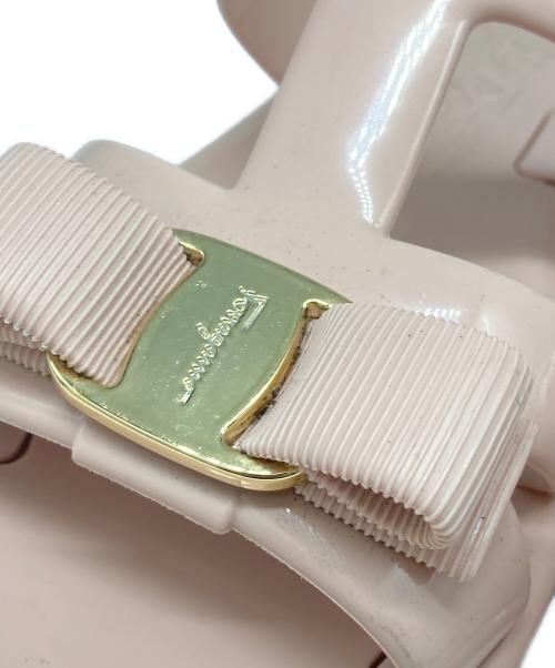Salvatore Ferragamo（サルヴァトーレ フェラガモ）Salvatore Ferragamo (サルヴァトーレ フェラガモ) ヴァラリボンサンダル ピンク サイズ:5Cの古着・服飾アイテム
