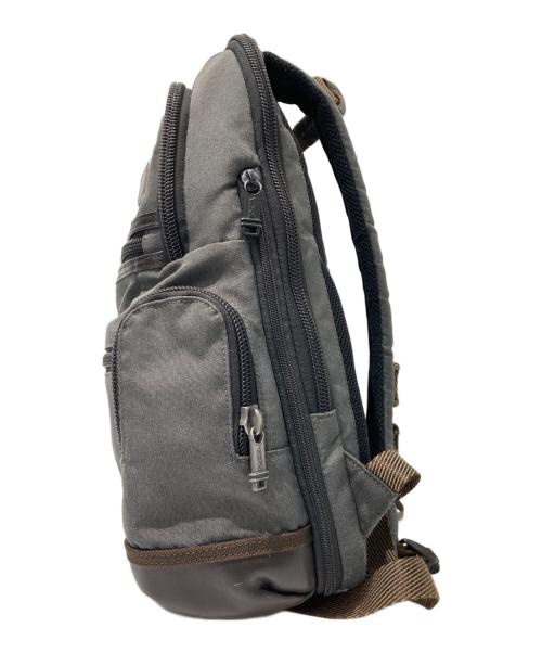 TUMI（トゥミ）TUMI (トゥミ) ALPHA BRAVO グレーの古着・服飾アイテム