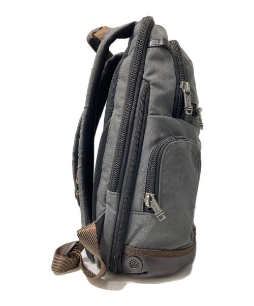 TUMI（トゥミ）TUMI (トゥミ) ALPHA BRAVO グレーの古着・服飾アイテム