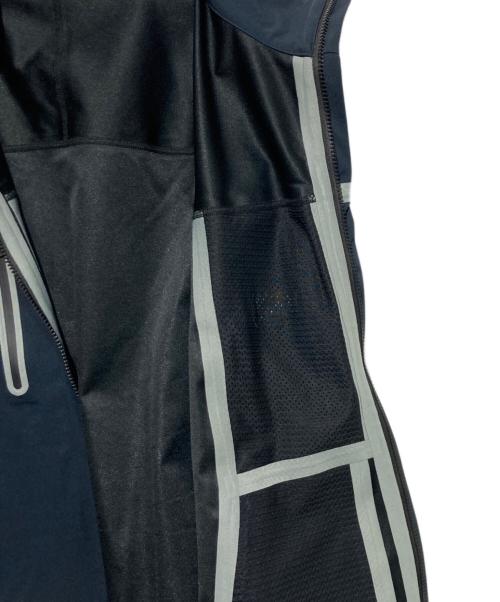 Abu Garcia（アブガルシア）Abu Garcia (アブガルシア) BEAMS (ビームス) 別注ソフトシェルジャケット ブラック サイズ:Mの古着・服飾アイテム