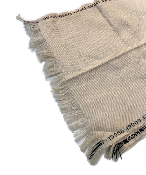 GUCCI（グッチ）GUCCI (グッチ) ロゴ柄マフラー アイボリーの古着・服飾アイテム