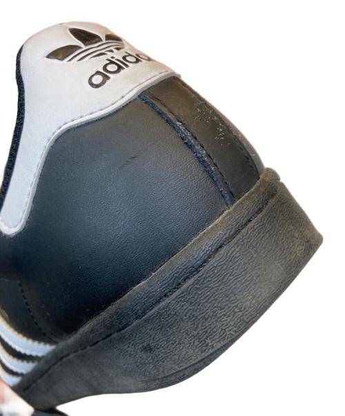 adidas（アディダス）adidas (アディダス) SUPERSTAR ローカットスニーカー ブラック サイズ:26.5の古着・服飾アイテム