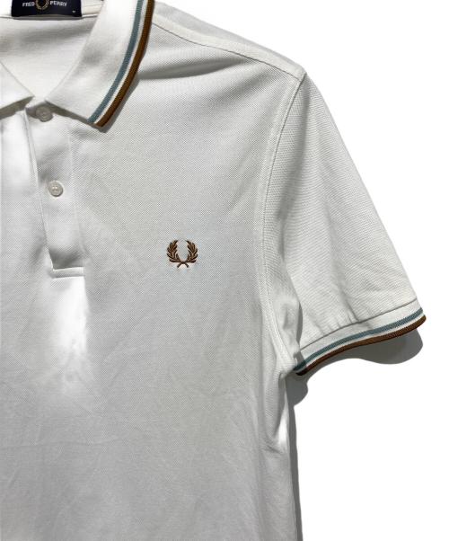 FRED PERRY（フレッドペリー）FRED PERRY (フレッドペリー) ポロシャツ ホワイト サイズ:Mの古着・服飾アイテム