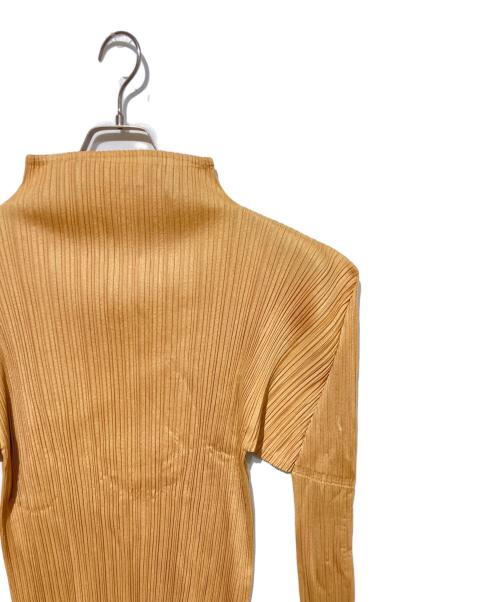 PLEATS PLEASE（プリーツプリーズ）PLEATS PLEASE (プリーツプリーズ) ハイネックプリーツカットソー オレンジ サイズ:3の古着・服飾アイテム