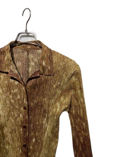 PLEATS PLEASE（プリーツプリーズ）PLEATS PLEASE (プリーツプリーズ) 転写プリントプリーツシャツ ブラウン サイズ:4の古着・服飾アイテム