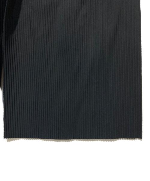 me ISSEY MIYAKE（ミーイッセイ ミヤケ）me ISSEY MIYAKE (ミーイッセイ ミヤケ) プリーツワイドパンツ ブラック サイズ:-の古着・服飾アイテム