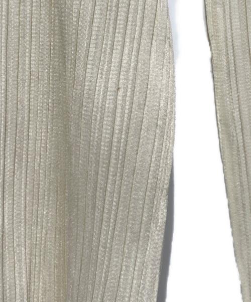 PLEATS PLEASE（プリーツプリーズ）PLEATS PLEASE (プリーツプリーズ) 長袖プリーツシャツ アイボリー サイズ:4の古着・服飾アイテム