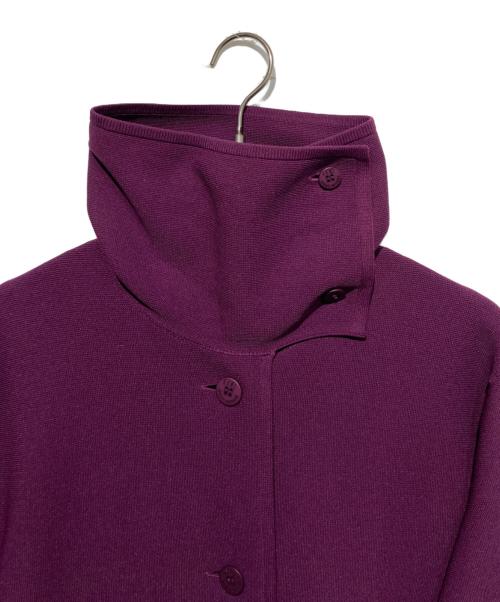 me ISSEY MIYAKE（ミーイッセイ ミヤケ）me ISSEY MIYAKE (ミーイッセイ ミヤケ) スタンドカラーコート パープル サイズ:- 未使用品の古着・服飾アイテム