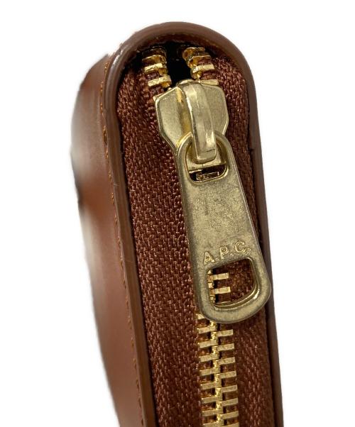 A.P.C.（アーペーセー）A.P.C. (アーペーセー) デミルーン コンパクトウォレット ブラウンの古着・服飾アイテム
