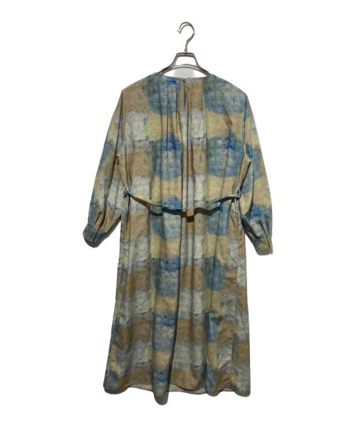 HERALBONY（ヘラルボニー）HERALBONY (ヘラルボニー) クルーネックワンピース「#1225」 ベージュ×ブルー サイズ:Fの古着・服飾アイテム