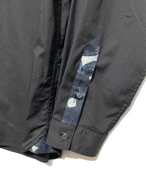 HERALBONY（ヘラルボニー）HERALBONY (ヘラルボニー) デザインシャツ(ショルダー切替) 「無題(丸)」 ブラック サイズ:Fの古着・服飾アイテム