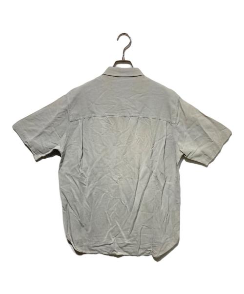 jacquemus（ジャックムス）JACQUEMUS (ジャックムス) LE SPLASH 半袖シャツ グレー サイズ:48の古着・服飾アイテム