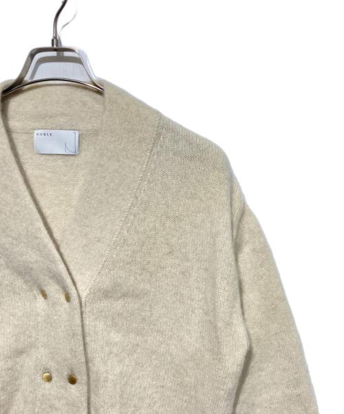 Noble（ノーブル）Noble (ノーブル) ヤク ダブルボタンニットカーディガン ホワイト サイズ:Freeの古着・服飾アイテム