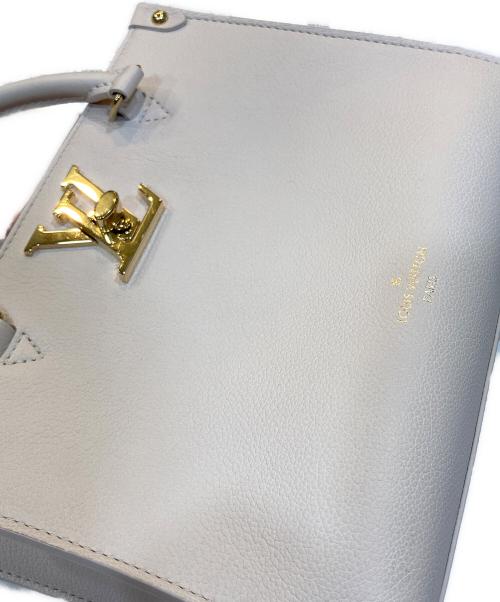 LOUIS VUITTON（ルイ ヴィトン）LOUIS VUITTON (ルイ ヴィトン) ハンドバッグ アイボリーの古着・服飾アイテム